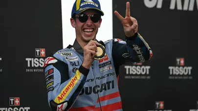 Malezya'daki sprint yarışını Alex Marquez kazandı