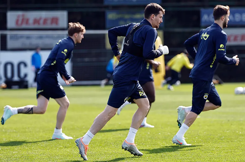 Fenerbahçe'nin Süper Lig 2024-2025 sezonu fikstürü - 27