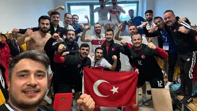A Milli Erkek Hokey Takımı, Avrupa'nın en iyi 8 ülkesi arasına girdi A Milli Erkek Hokey Takımı, Avrupa'nın en iyi 8 ülkesi arasına girdi