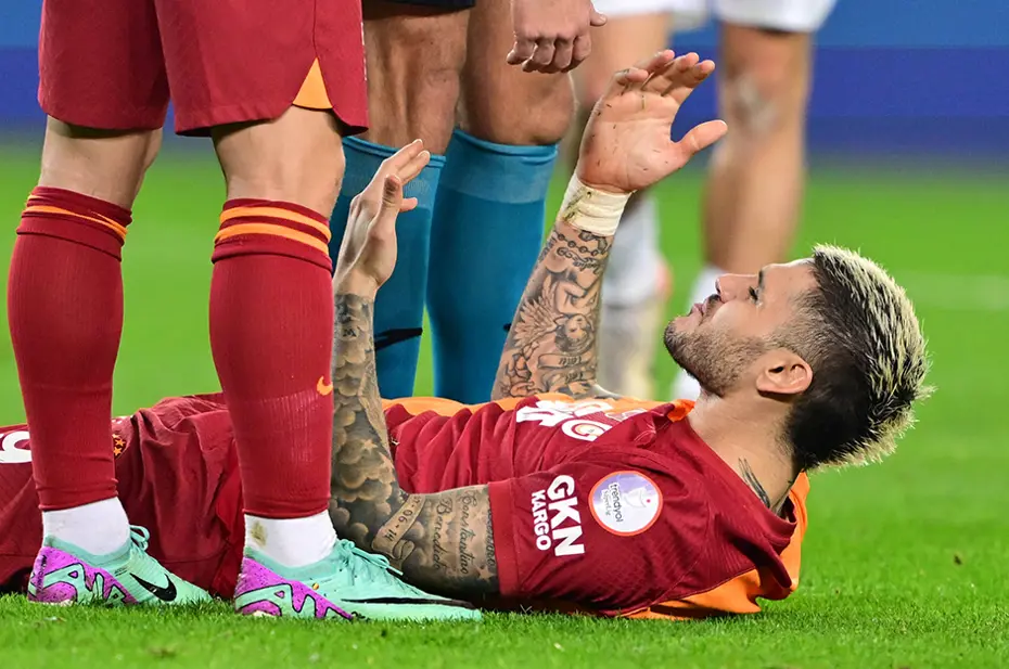 Okan Buruk'un "görüntü" tepkisine yayıncı kuruluştan yanıt - 4 Okan Buruk'un "görüntü" tepkisine yayıncı kuruluştan yanıt - 4