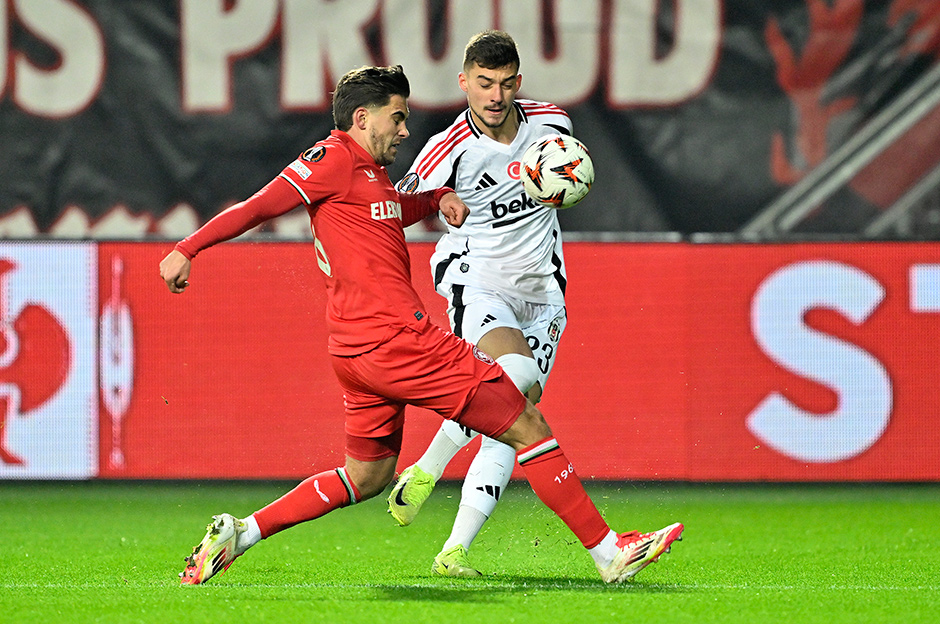 Beşiktaş'tan Avrupa'ya veda: Twente'ye karşı istediği sonucu alamadı