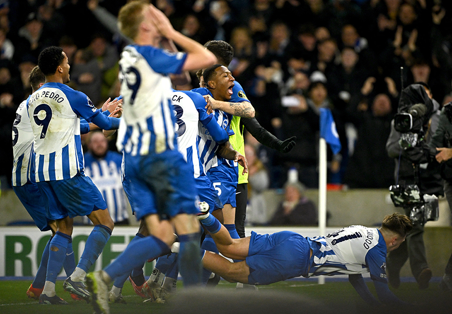 Brighton, Tottenham'ı 4 golle mağlup etti
