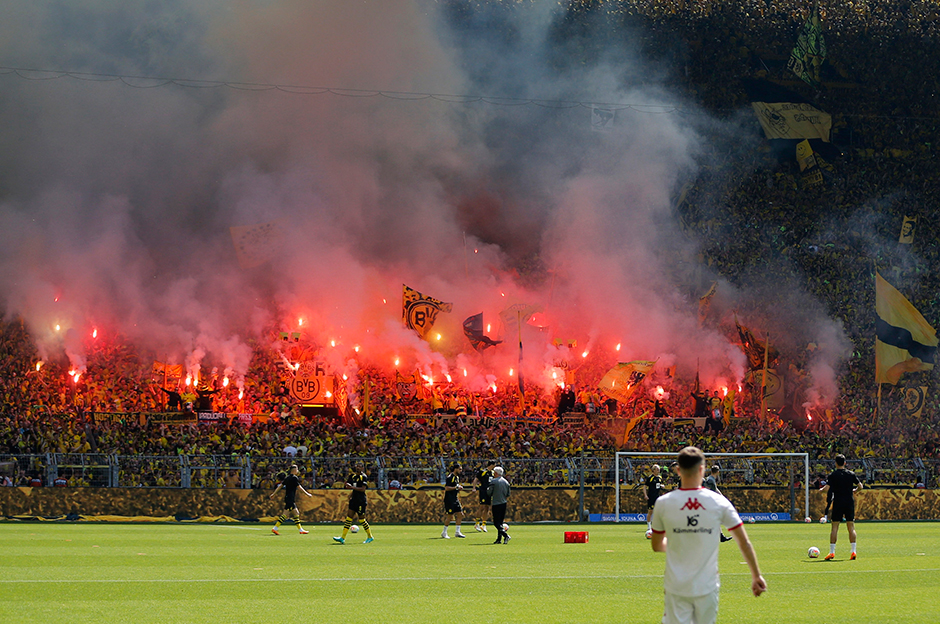 Sarı Duvar yanıyor!
