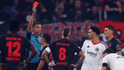 Galatasaray'ın rakibi Frankfurt, 9 kişi kalan Bayer Leverkusen'e kaybetti