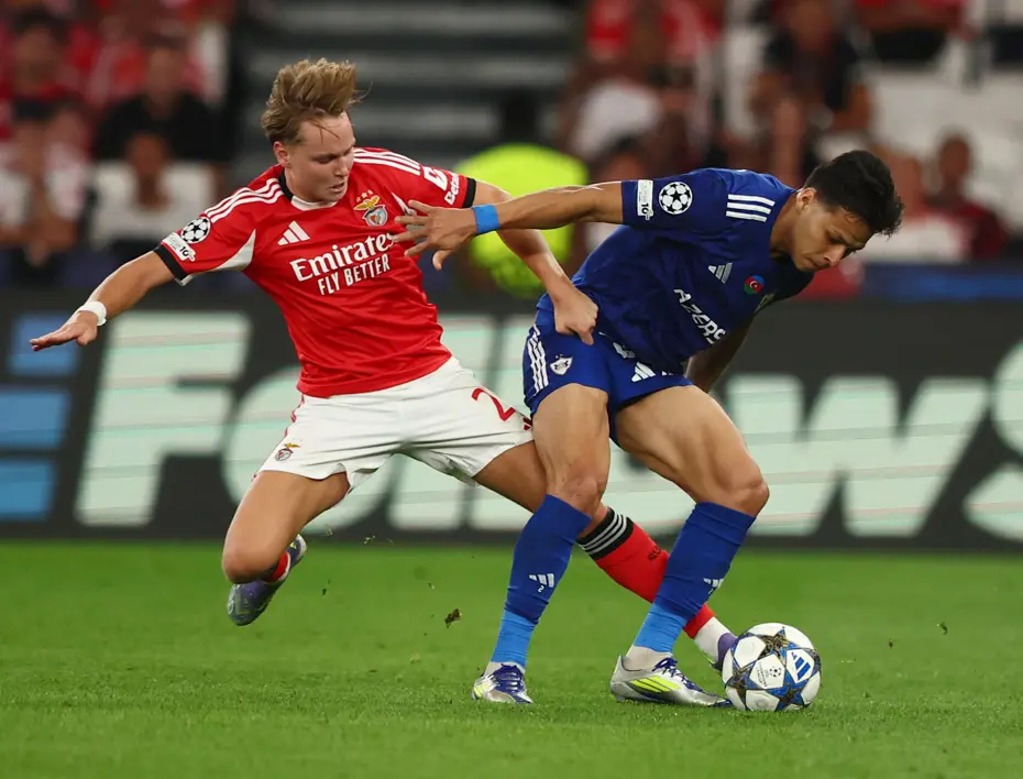 Karabağ tarihinin ilk Devler Ligi galibiyetini 2-0'dan dönerek aldı - 2