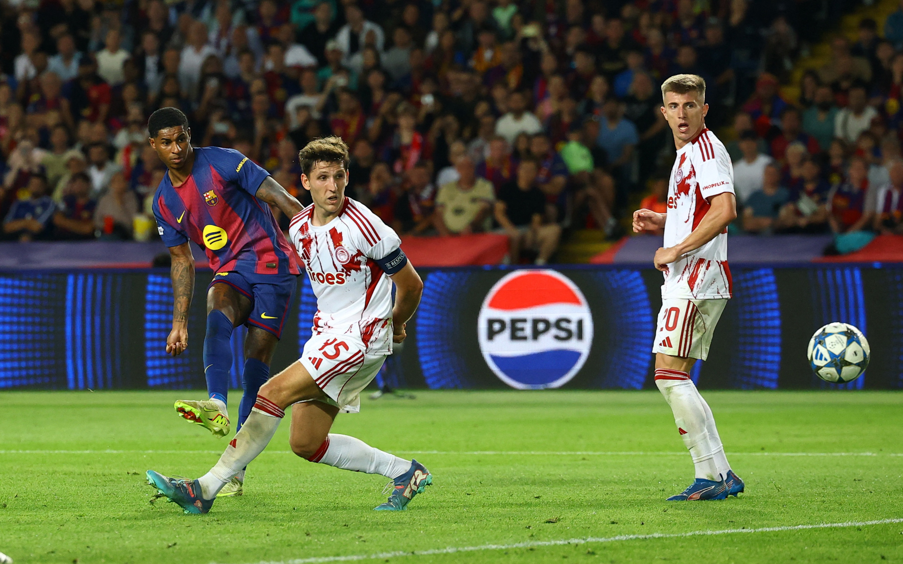 Barcelona'dan 'Buyurun Cenaze Namazına' Tadında 6 Gol! Diğer Maçta Futbolu Unutanlar Sahnedeydi