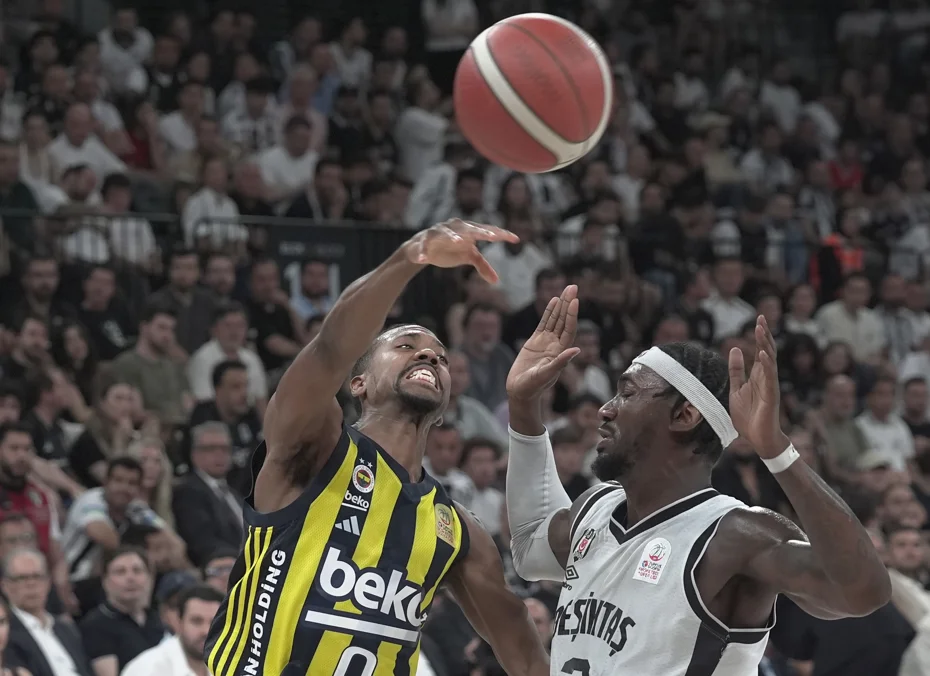 Fenerbahçe Beko şampiyonluğa 1 galibiyet uzaklıkta - 1 Fenerbahçe Beko şampiyonluğa 1 galibiyet uzaklıkta - 1