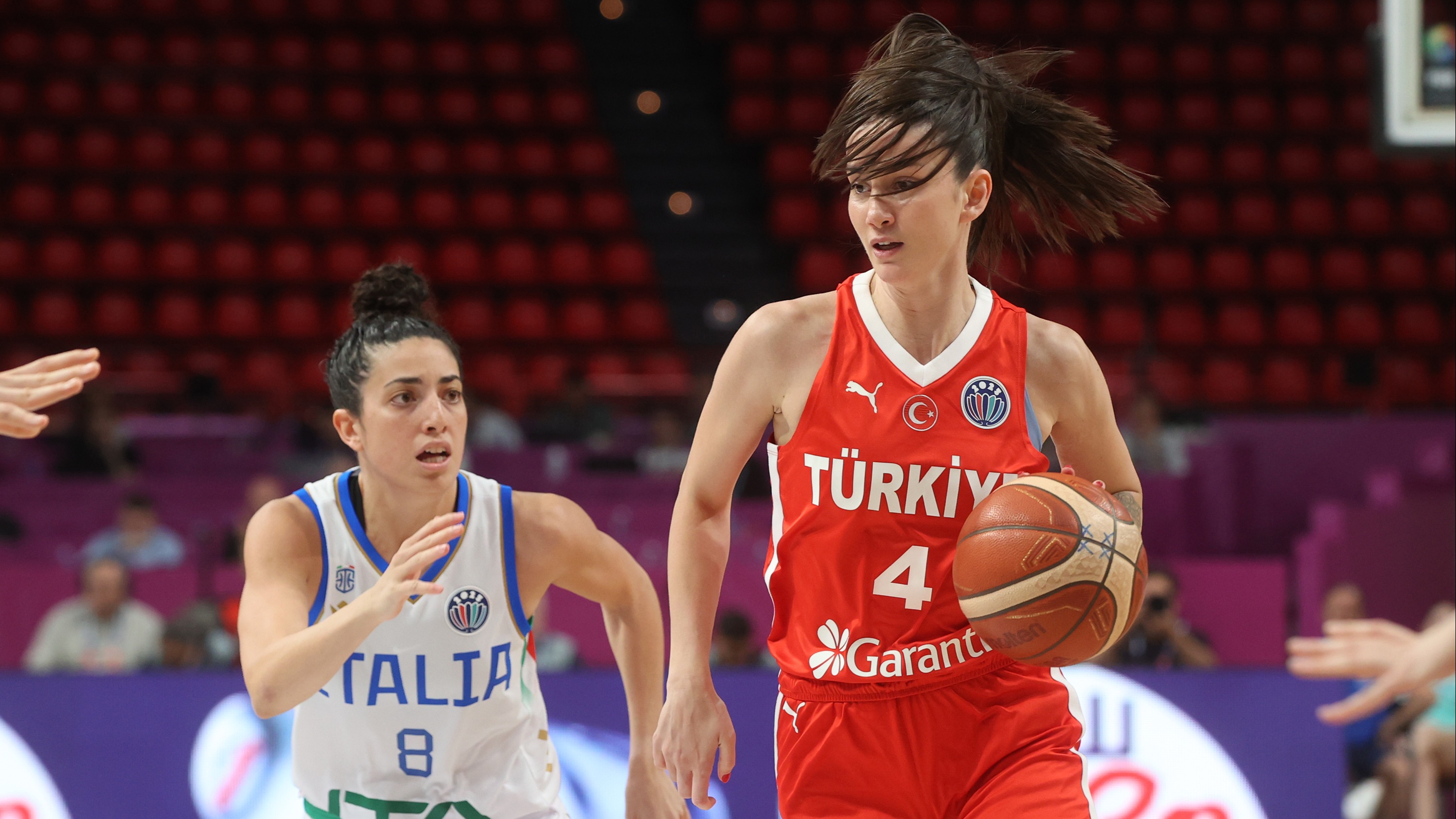 Potanın Perileri yarı finalin kapısından döndü: Klasman maçlarına çıkacak