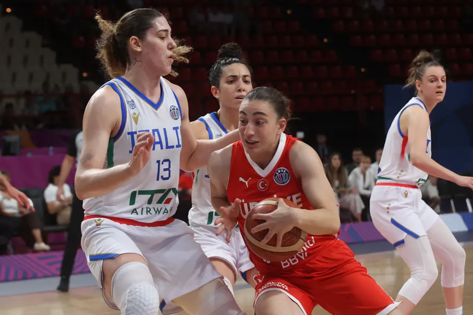 Potanın Perileri tek topla yarı finali kaçırdı!