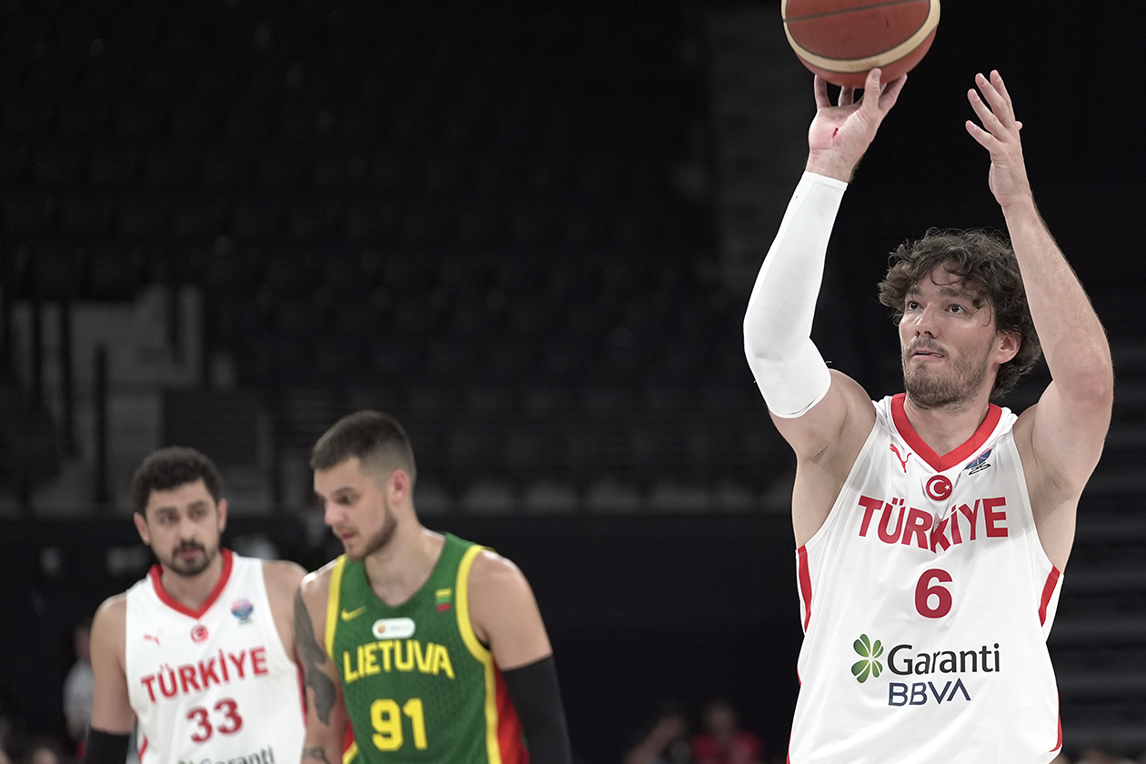 12 Dev Adam EuroBasket öncesi ilk hazırlık maçında kaybetti