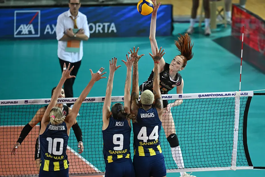 2-0'dan geri dönüş: Şampiyonlar Kupası'nda zafere Fenerbahçe Medicana ulaştı - 3