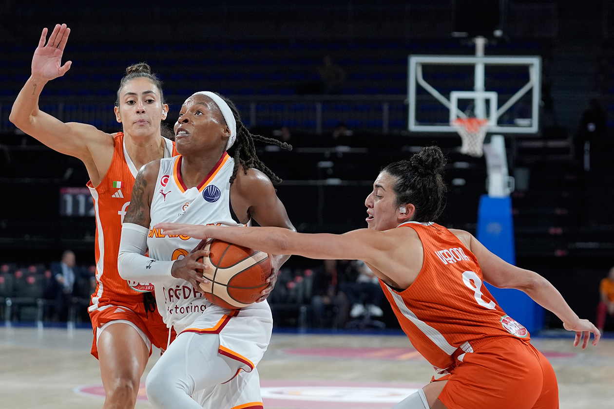 Galatasaray Çağdaş Faktoring EuroLeague'e galibiyetle başladı