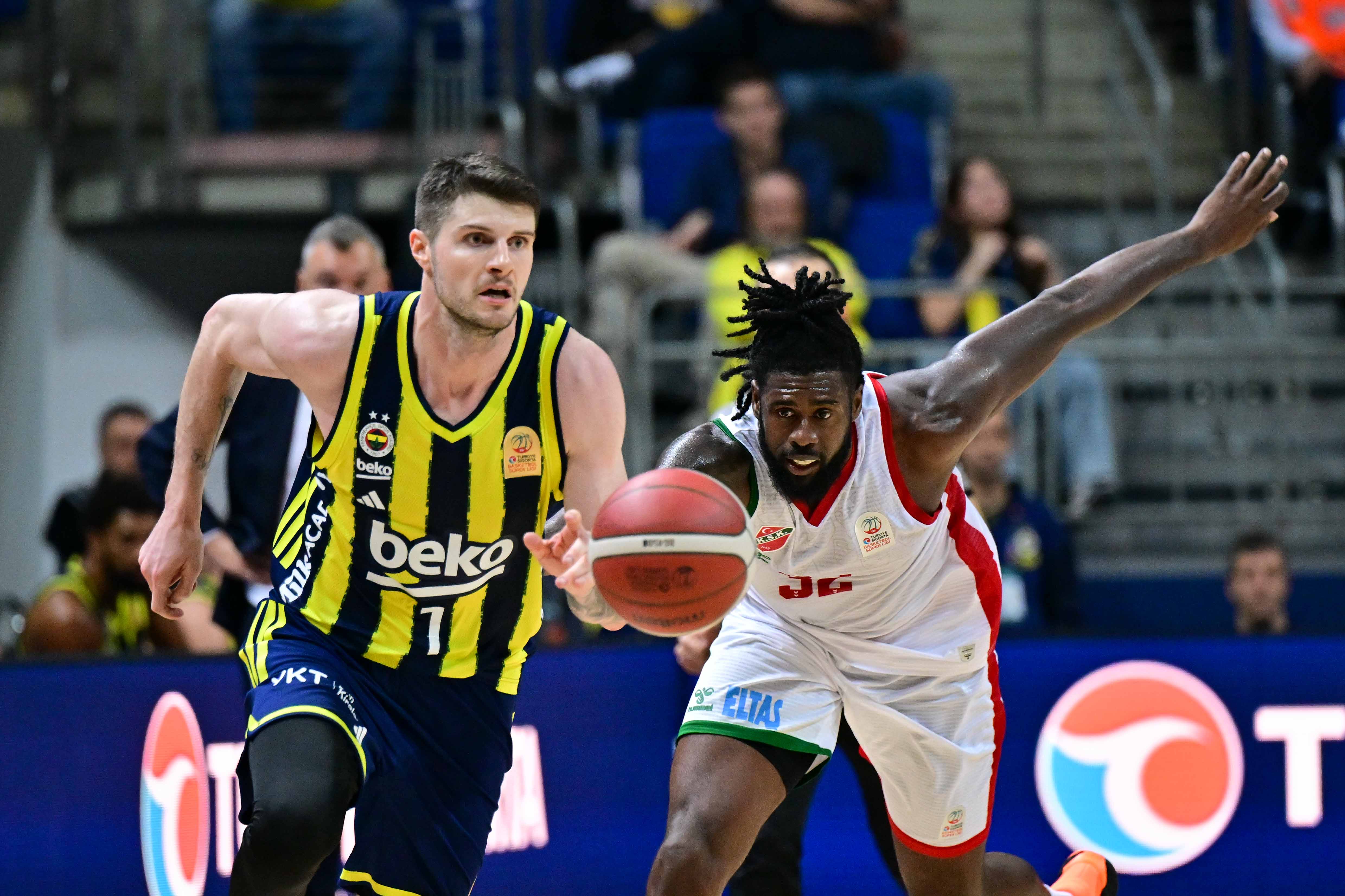 Fenerbahçe Beko ligde ikinci galibiyetini aldı