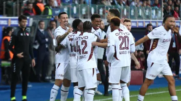 Karadeniz derbisinde Trabzonspor kazandı: Zirve yarışında kritik 3 puan