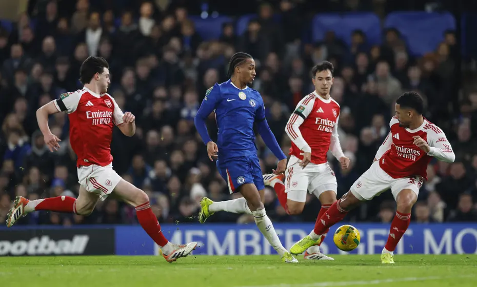 Lig Kupası'nda nefes kesen Londra derbisi: Arsenal 5 gollü maçta kazandı