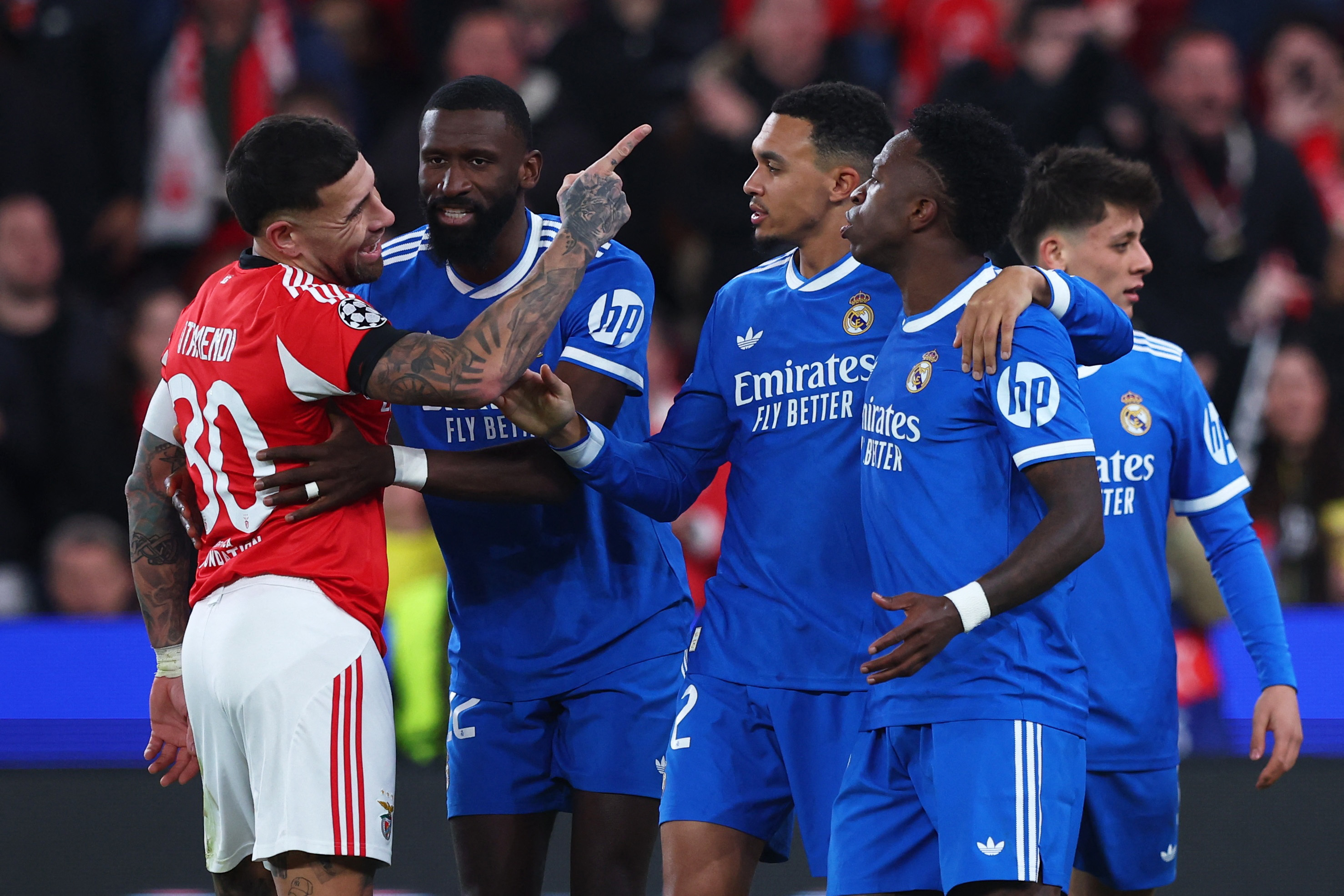 Portekiz'de olaylı maç: Real Madrid tek golle avantajı kaptı