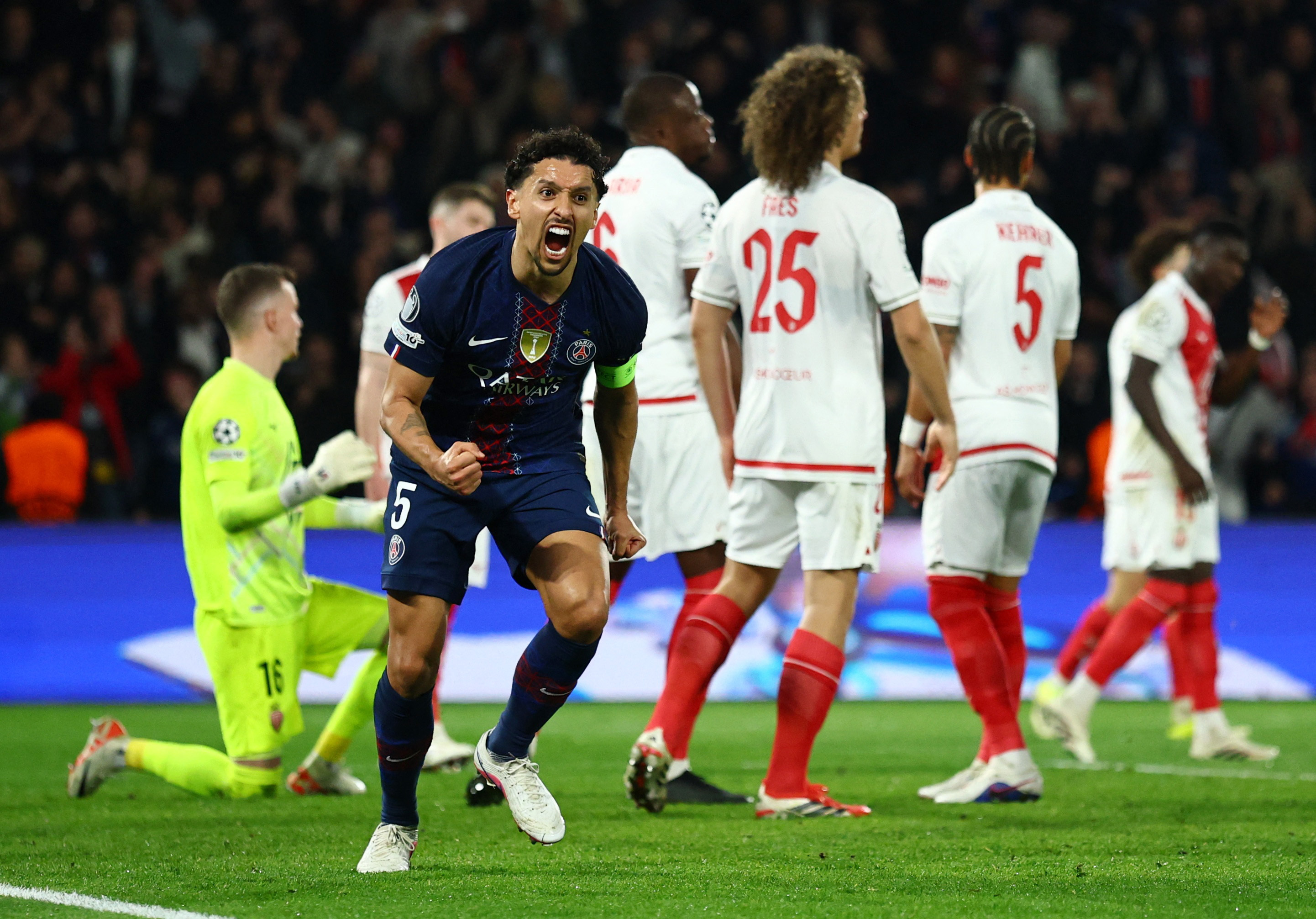 Fransızların eşleşmesinde son şampiyon PSG turu kaptı