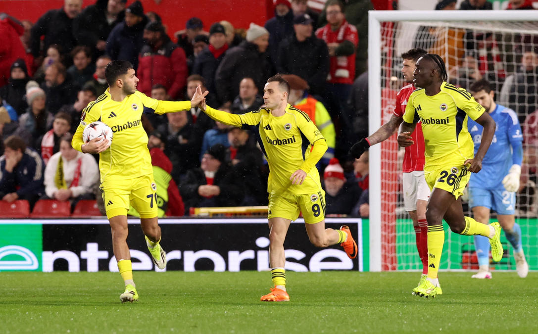 NTV Spor: "Kadro darlığının bedelini ödedi" | Spor yazarları Fenerbahçe için ne dedi