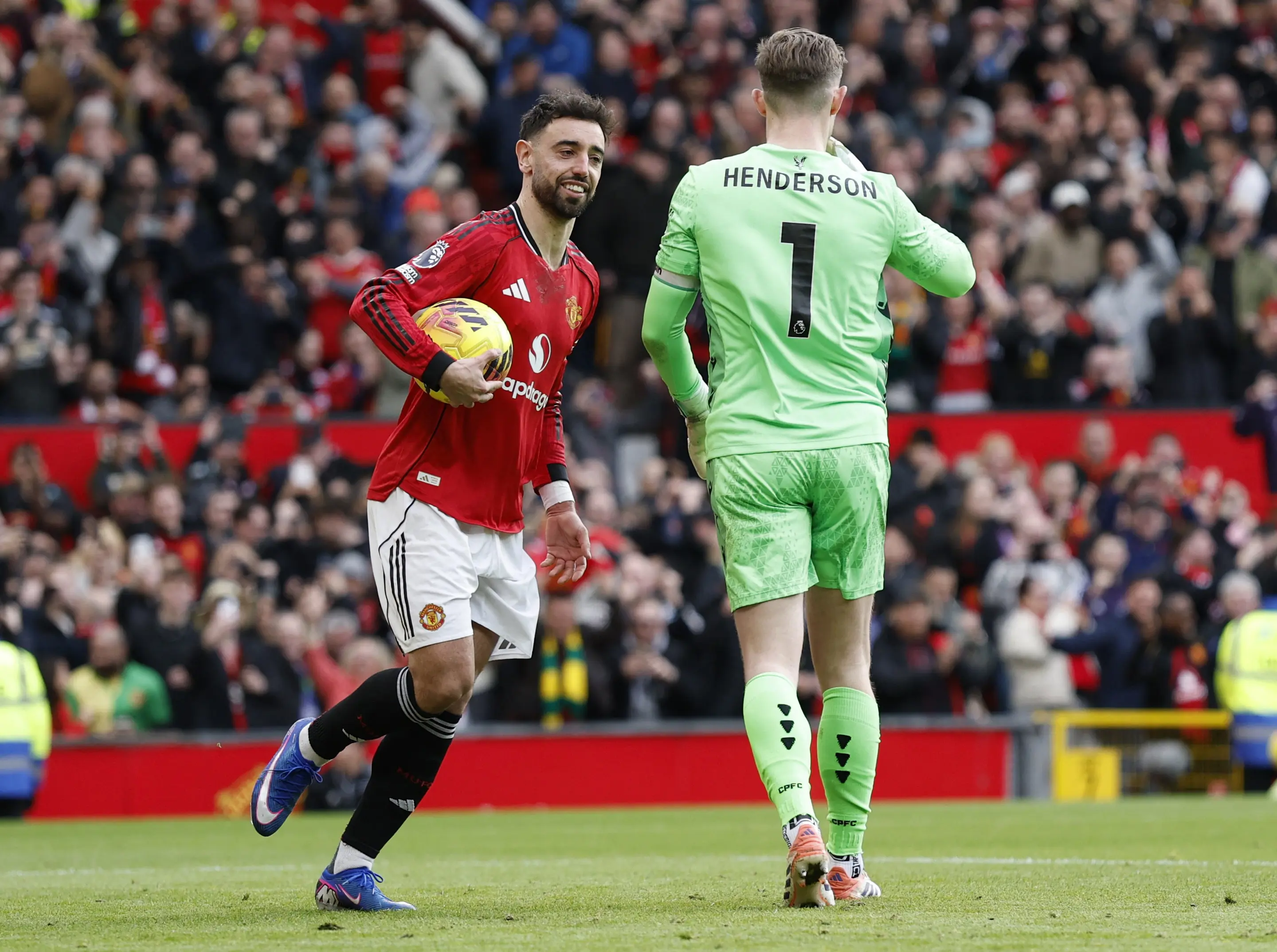 Manchester United kendine geliyor: Ligde yeniden üst sıralarda