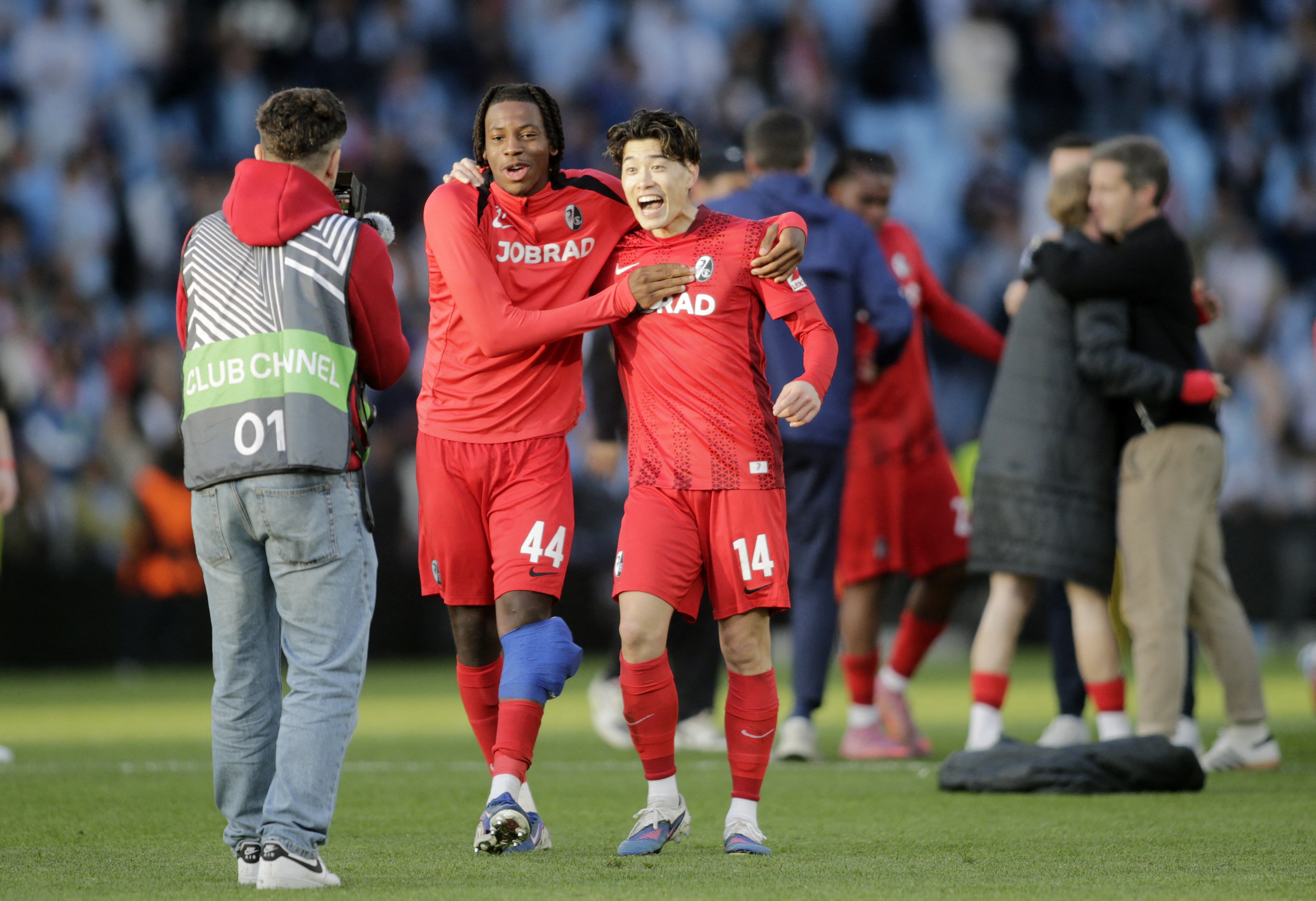 Freiburg'un rüya yolculuğu devam ediyor: Yarı finale yükseldiler