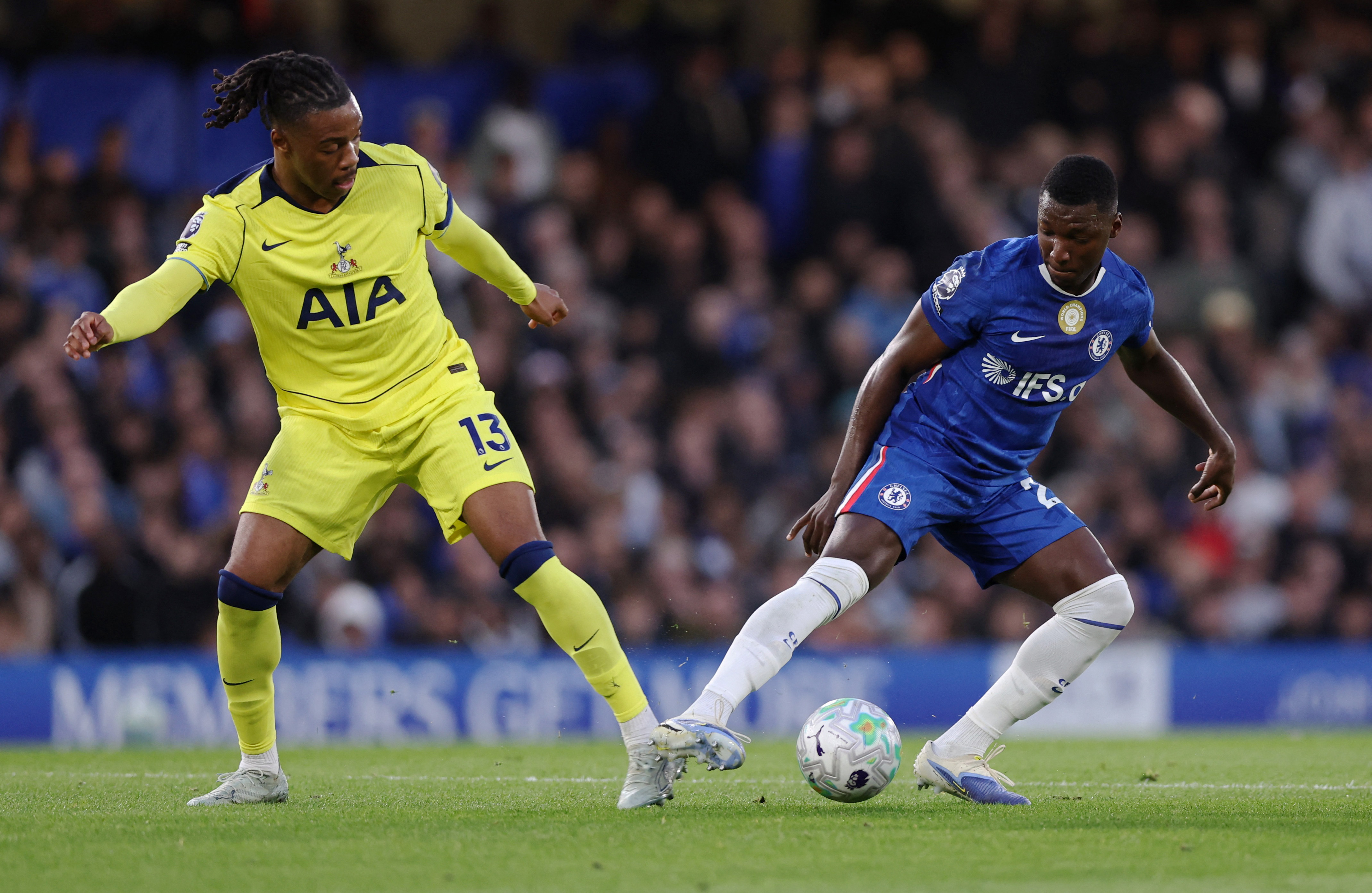 Chelsea kazandı: Tottenham son haftaya düşme tehlikesiyle girecek