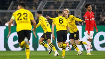 Borussia Dortmund evinde turladı