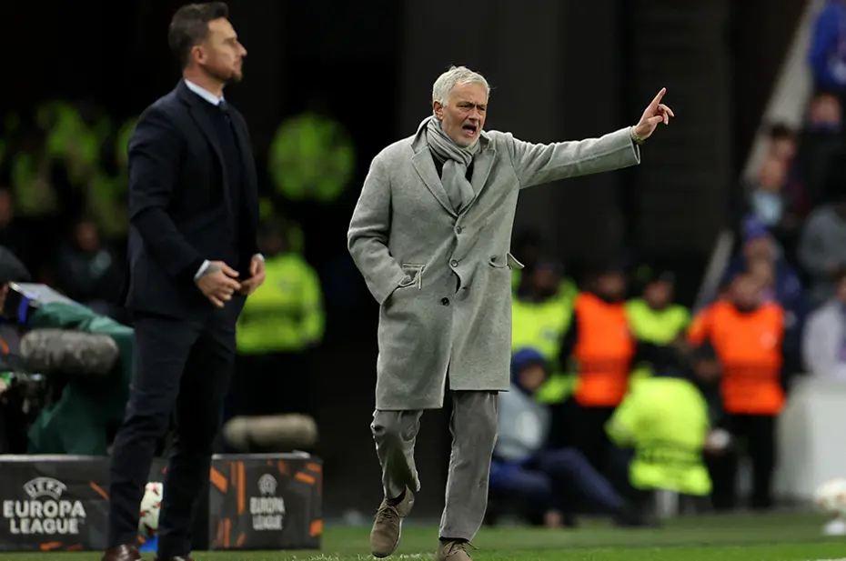 Jose Mourinho Fenerbahçe'nin kaleci transferi için devrede: Eski öğrencisini istiyor - 2 Jose Mourinho Fenerbahçe'nin kaleci transferi için devrede: Eski öğrencisini istiyor - 2