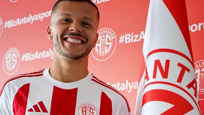 Antalyaspor'un yeni Brezilyalı stoperi imzayı attı
