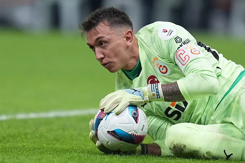 Okan Buruk merakla beklenen tercihi yaptı: Samsunspor maçında sahada olacak - 6 Okan Buruk merakla beklenen tercihi yaptı: Samsunspor maçında sahada olacak - 6