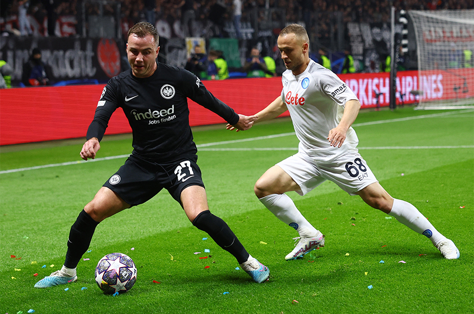 Eintracht Frankfurt taraftarları, Napoli maçına alınmayacak