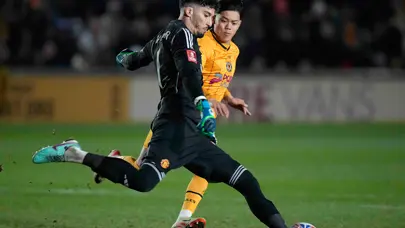 İngilizlerden ilginç Altay Bayındır yorumu: "Billy Elliot'un süslü ayaklarına sahip"