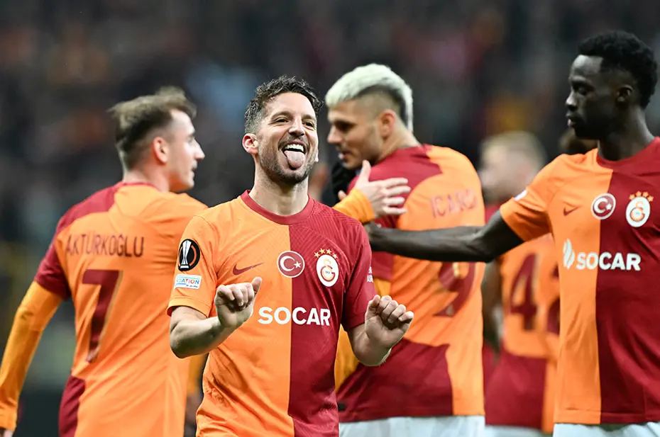 Okan Buruk, Sparta Prag maçının 11'ini belirledi - 15 Okan Buruk, Sparta Prag maçının 11'ini belirledi - 15