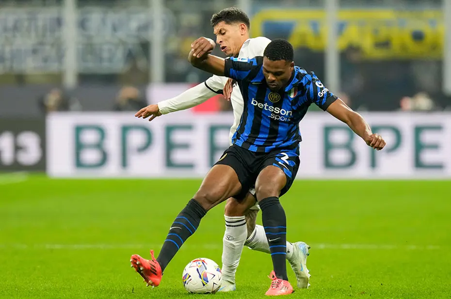 Antonio Conte'den Hakan Çalhanoğlu'nun kaçırdığı penaltı için sert tepki: "Şaka mı yapıyorsun?" - 4