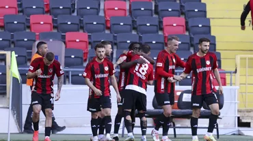 7 maç sonra 3 puan: Gaziantep FK geriden gelip kazandı