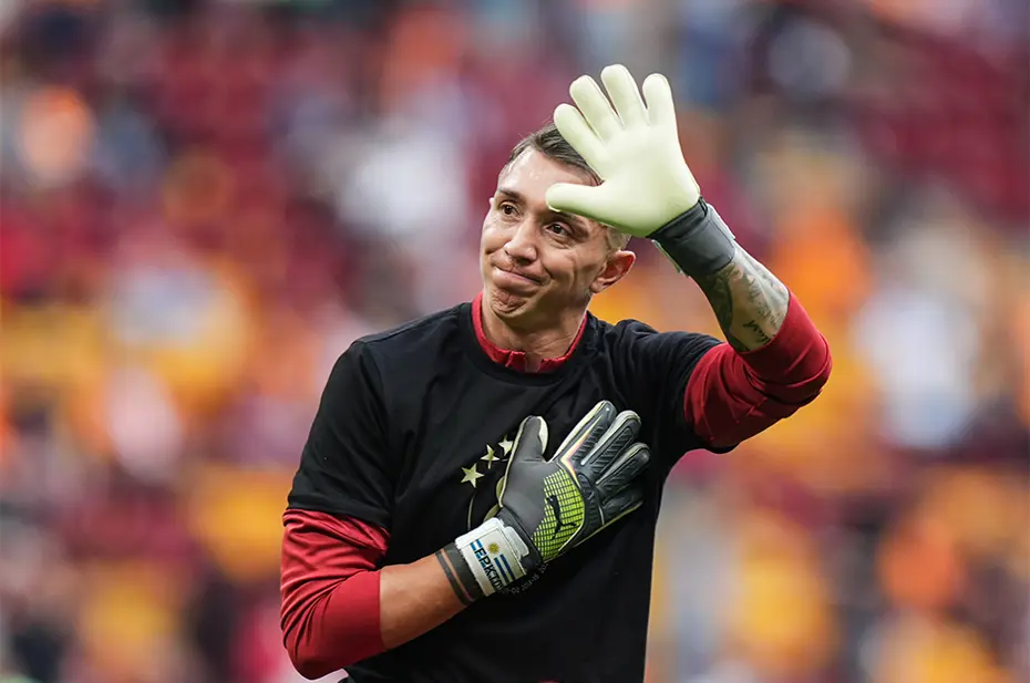 "Fenerbahçe’yi krize soktu" | Spor yazarları Galatasaray için ne dedi? - 4