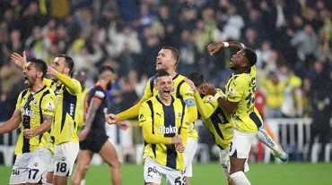 Kadıköy'de golcüler sahne aldı: Fenerbahçe 2 maç sonra kazandı