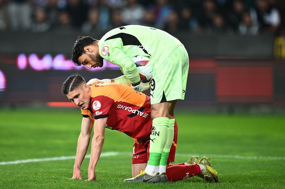 Günay Güvenç: "İçimde fırtınalar kopuyor..."