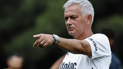 Fenerbahçe'de 4 isim yolcu: Mourinho açıklamıştı