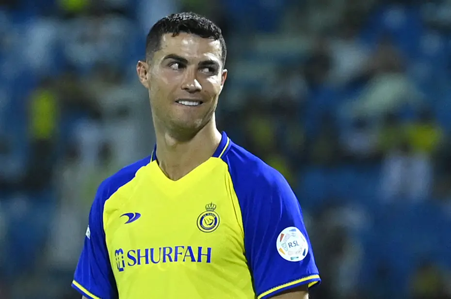 Cristiano Ronaldo ezan okunduğu sırada idmanı durdurdu - 4