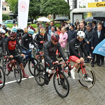 Cumhurbaşkanlığı Türkiye Bisiklet Turu’nda 5. etaba yağmur engeli