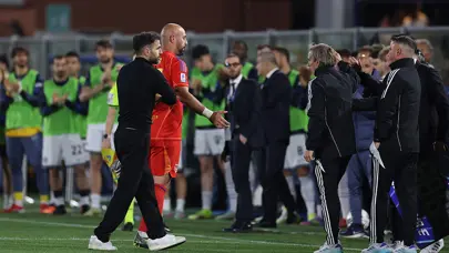 Kırmızı kart gördü, kariyerinin son maçını tamamlayamadı