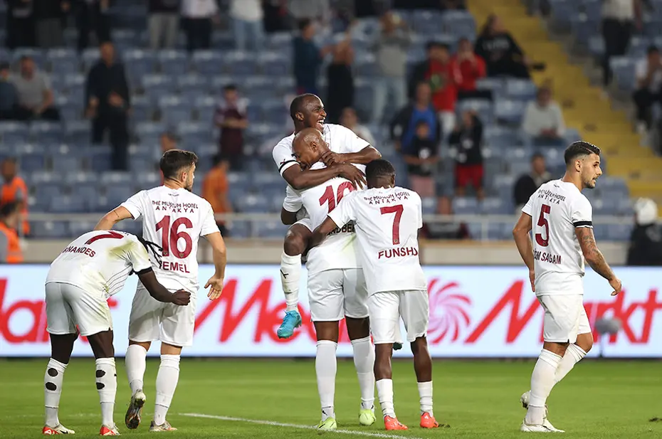 Süper Lig'de penaltı raporu: En çok Galatasaray'ın aleyhine penaltı verildi, en çok Beşiktaş penaltı kazandı - 9