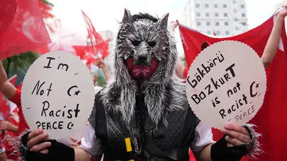 Tarihi maç öncesi Berlin'de büyük coşku, A Milli Takım'a büyük destek