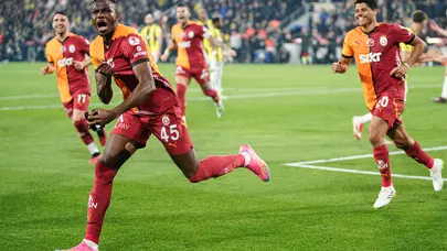 Galatasaraylı futbolculardan Kadıköy'de ses getiren hareket: Soyunma odasında bıraktılar