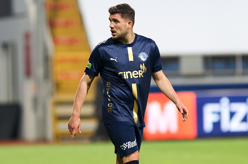 Süper Lig'den Birleşik Arap Emirlikleri'ne transfer oluyor: Ülkeye davet ettiler