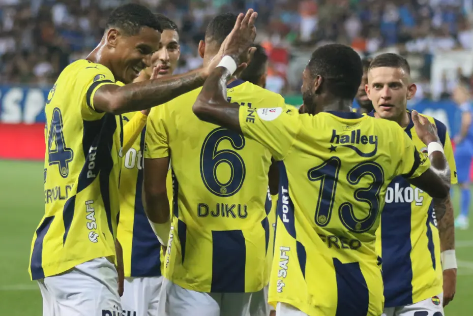 Trio ekibi, Fenerbahçe'nin penaltı beklediği pozisyonları yorumladı: Hemfikir oldular - 4