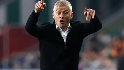 Solskjaer'den Galatasaray derbisinde orta saha sürprizi