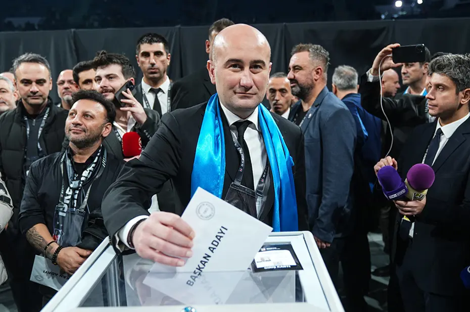 Beşiktaş yeni başkanını seçiyor: Rekor katılım - 18