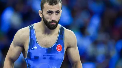 Burhan Akbudak ve Evin Demirhan Yavuz'dan veda