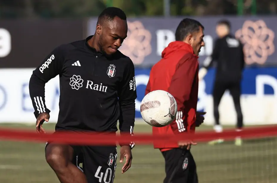 Erol Bulut'tan sürpriz transfer atağı: Süper Lig devinin yıldızını istiyor - 6 Erol Bulut'tan sürpriz transfer atağı: Süper Lig devinin yıldızını istiyor - 6